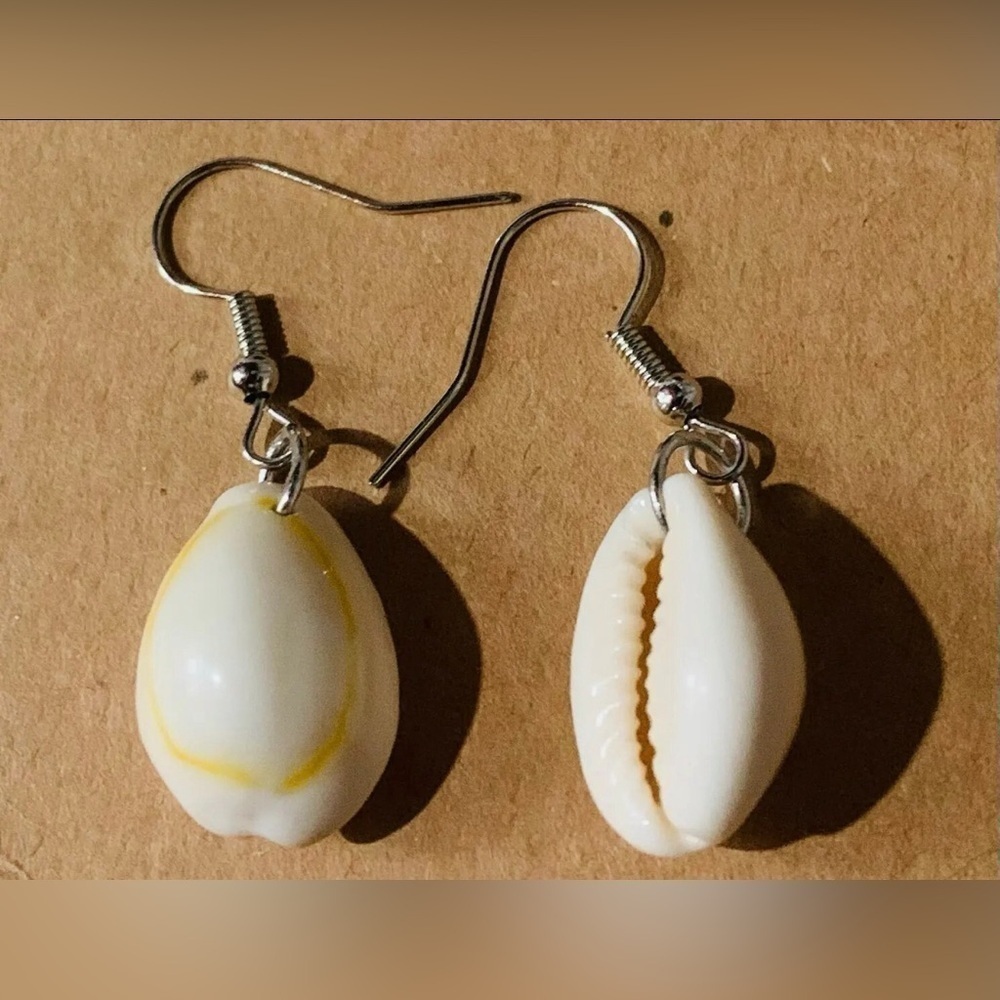 ⭐️NEW⭐️ Natural Coffee Bean Seashell Bohemian Nautical Beach Style Earrings